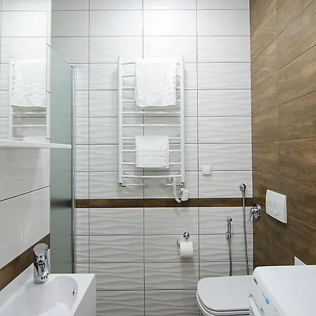 Медова 7 Apartment Lviv