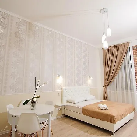 Apartment Luxury Near Rynok Square *
