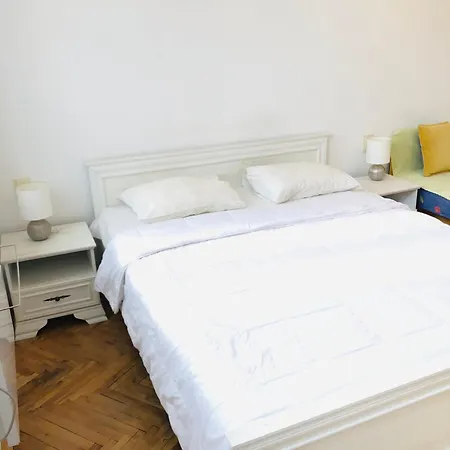 Luxury Apartament Neare Rynok Square Apartment Lemberg