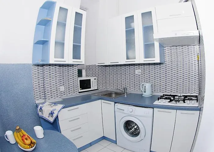 Luxury Near Rynok Square Apartment