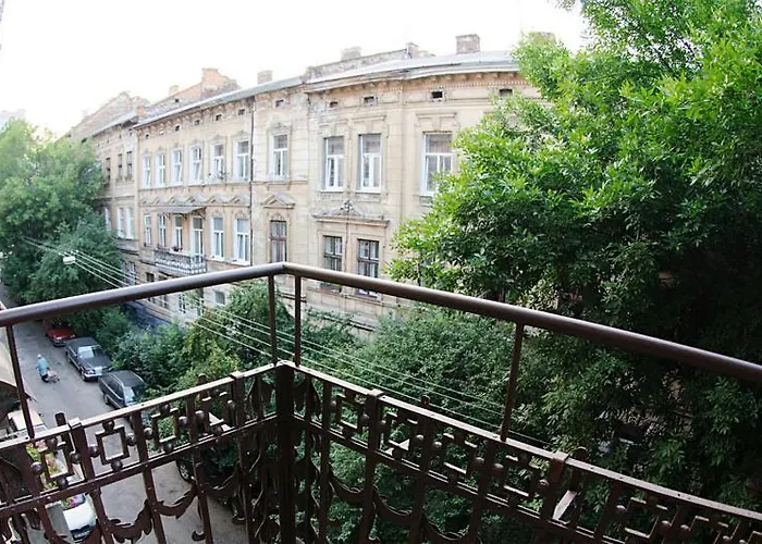 Luxury Near Rynok Square *